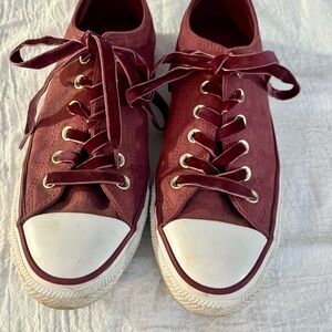 Women’s Converse,  Burgundy with Velvet laces